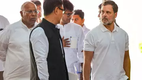 Government vs Congress Government vs Congress