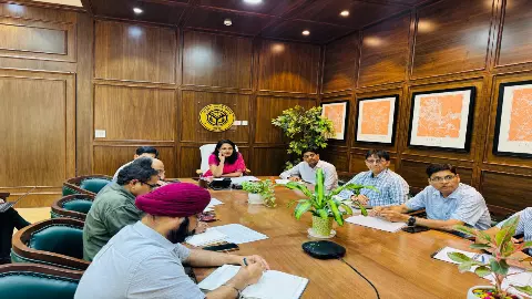 Divisional Commissioner Dr. Roshan Jacob