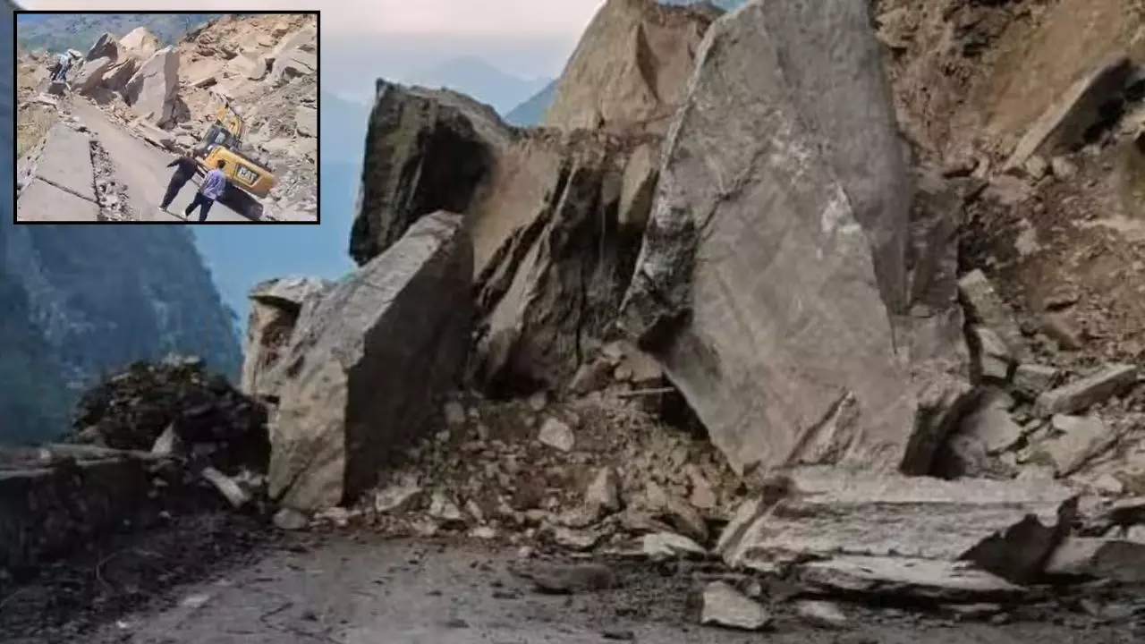 Pithoragarh Landslide on kailash yatra route in uttarakhand pilgrims stranded