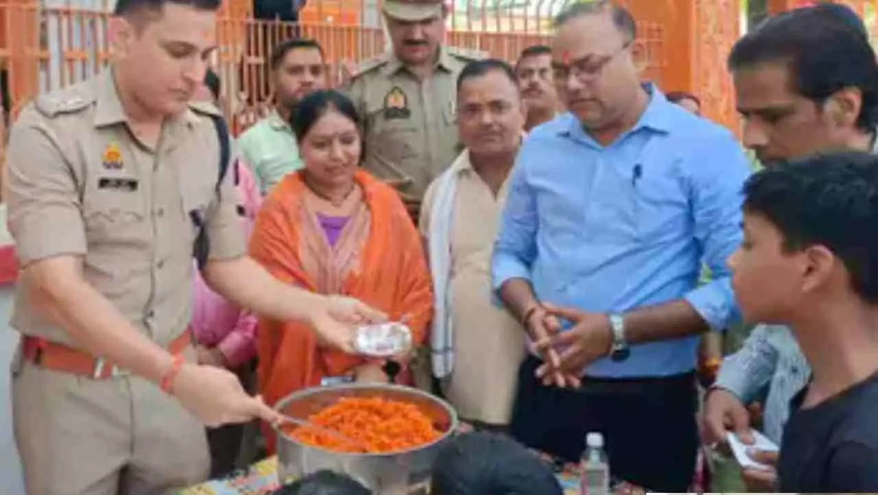 Unnao News: उन्नाव में दूसरे बड़े मंगलवार की धूम: श्रद्धा, सेवा और समर्पण का संगम जगह-जगह भंडारे का आयोजन।