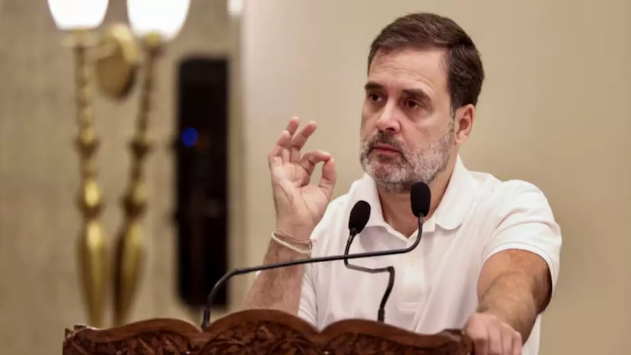 rahul gandhi karnataka visit lauds government for implementing sixth guarantee