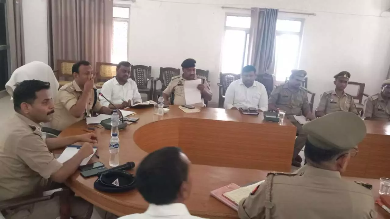 Chandauli News: नक्सलवाद पर प्रभावी नियंत्रण, फिर भी सतर्कता जारी: चंदौली में समन्वय गोष्ठी
