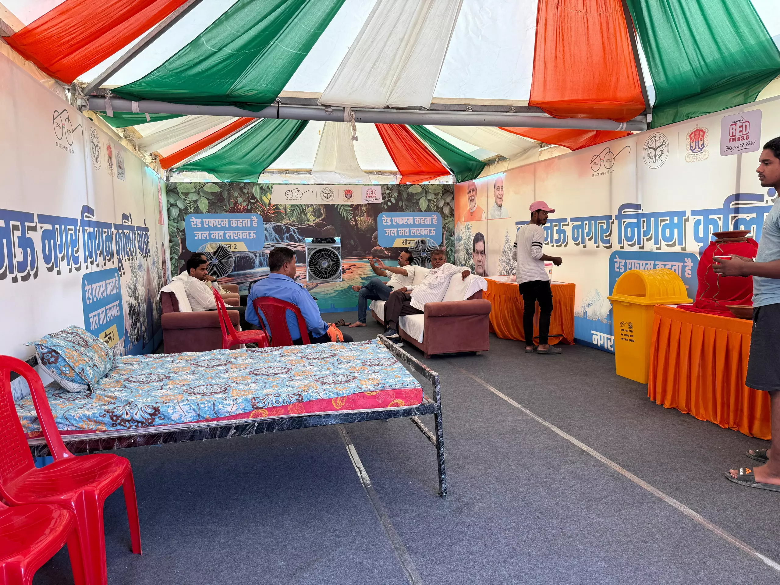 हीट वेव से बचाने के लिए नगर निगम का खास प्लान: कई चौराहों पर कूलिंग पॉइंट, कूलर और सोफा के साथ मिलेगा ठंडा पानी