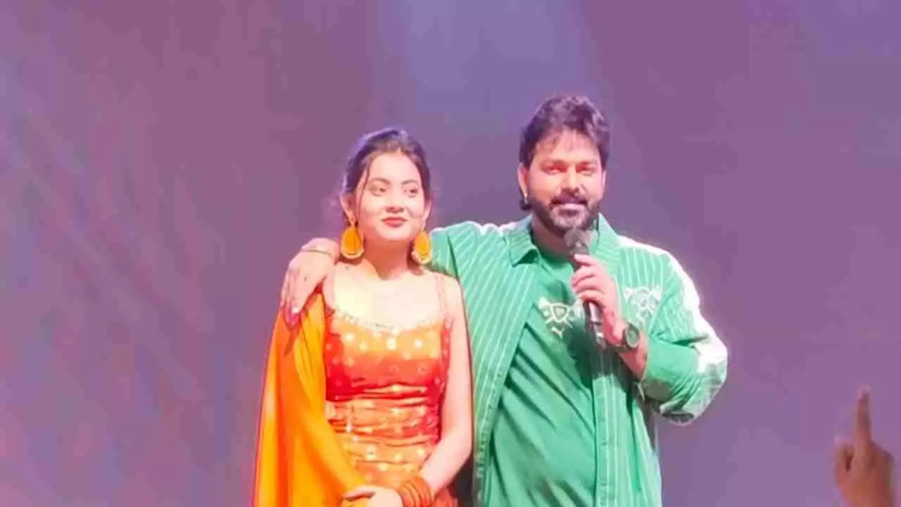 Pawan Singh Video