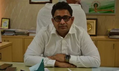District Collector Mridul Choudhary said to inform the control room immediately