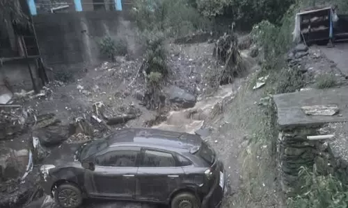 Cloud Burst in Himachal Pradesh:   कुल्लू जिले के निरमंड क्षेत्र में बादल फटने से मची तबाही, कई वाहन बहे, घरों को नुकसान