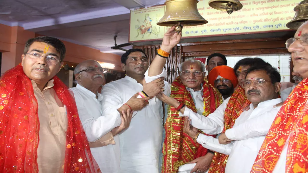 Meerut News: नौचंदी मेले में सजी श्रद्धा-संस्कृति की झलक, मंत्री धर्मपाल सिंह बोले- ये मेरठ का गर्व