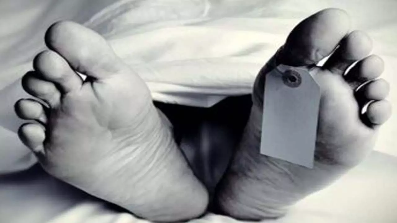 Youths body found in auto parts dealers car shocks, teachers efforts fail