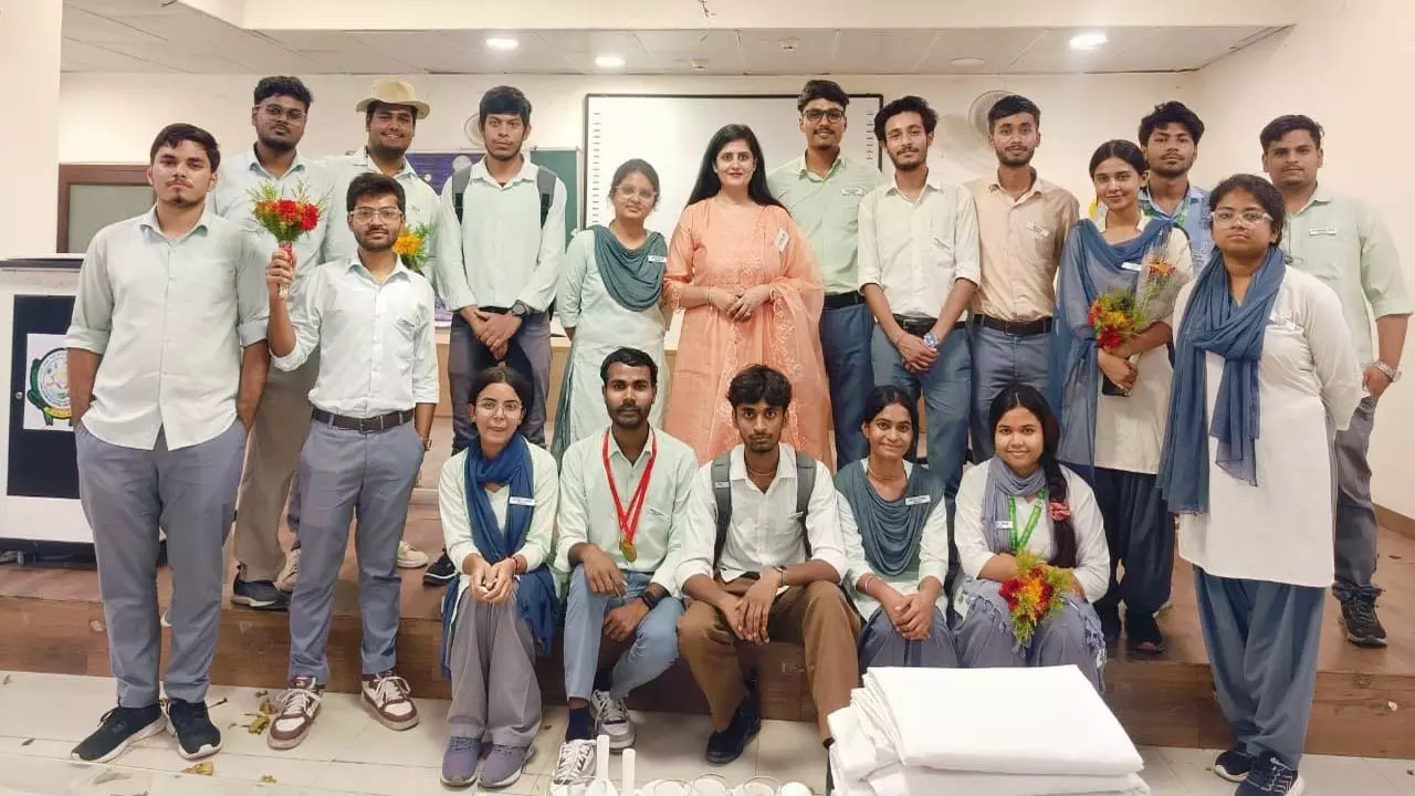 Encouraged students to adopt positive thinking, grand organization of Investor Ceremony 2025