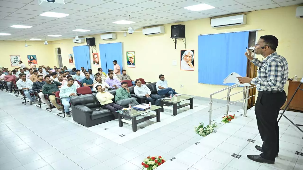 Summer art workshop inaugurated, students will increase creativity
