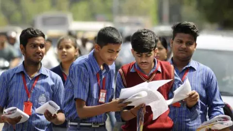 छात्रवृत्ति वितरण में होगा तकनीकी बदलाव, छात्रों को मिलेगा लाभ, अब छात्रवृत्ति के लिए लागू होगी फेस रिकॉग्निशन प्रणाली