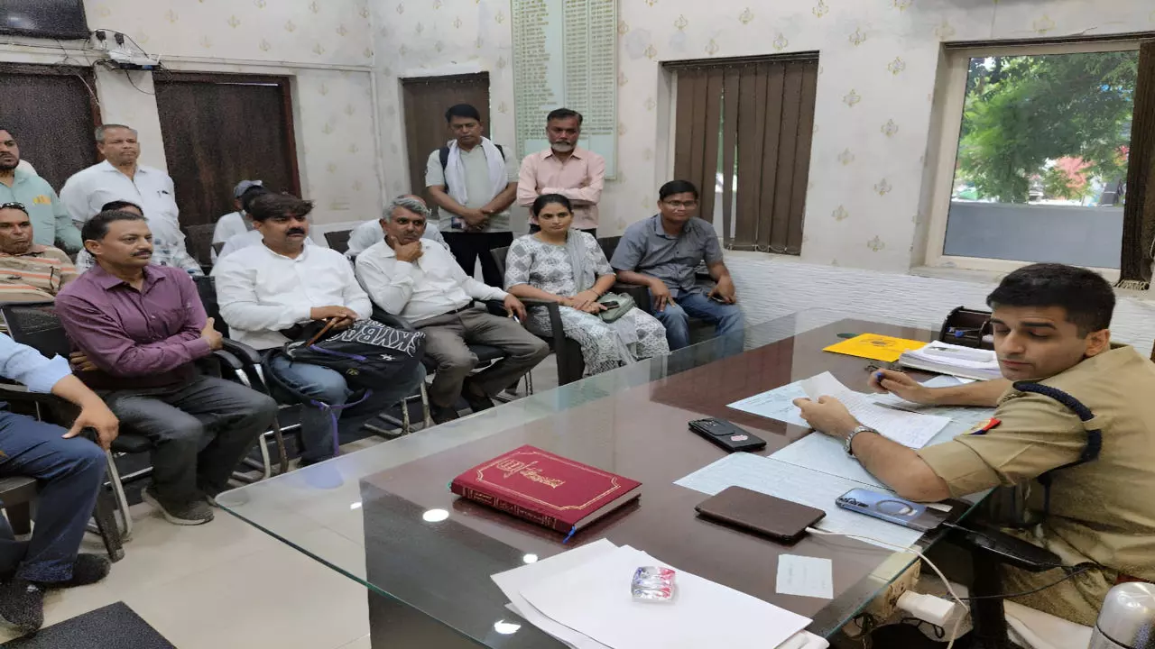 Aligarh News: फोटोग्राफर पत्रकार के हमलावरों पर संगीन धाराओं में हुआ मुकदमा दर्ज
