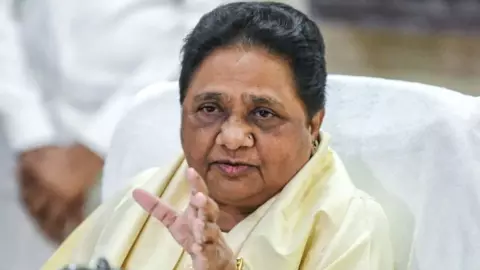 Mayawati Attack On UP Law And Order Mayawati Attack On UP Law And Order