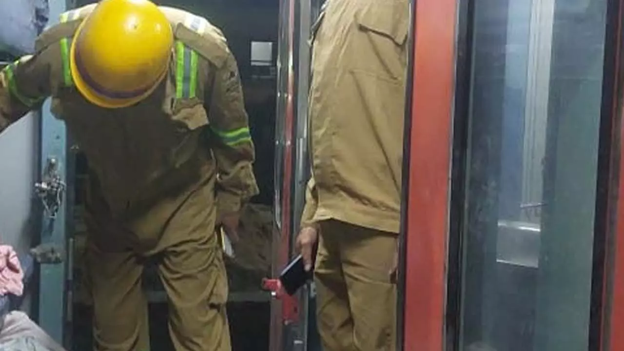 Police relieved of bomb notice in four coaches of Kashi Express train