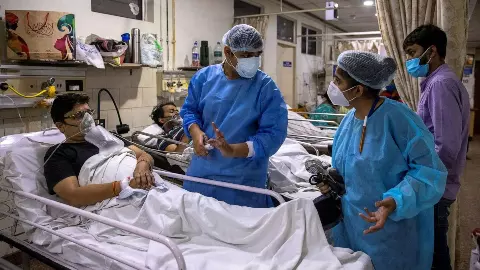 कोरोना से युवाओं की जान को भी खतरा! 24 घंटों में देखें कितनी मौतें; बिगडेंगे हालात कोरोना से युवाओं की जान को भी खतरा! 24 घंटों में देखें कितनी मौतें; बिगडेंगे हालात