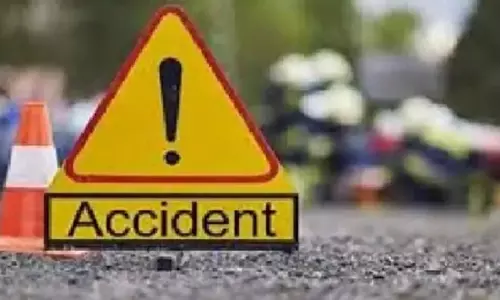 Raebareli News: अनियंत्रित डंपर ने दो महिलाओं को कुचला, 9 महीने का बच्चा बाल-बाल बचा