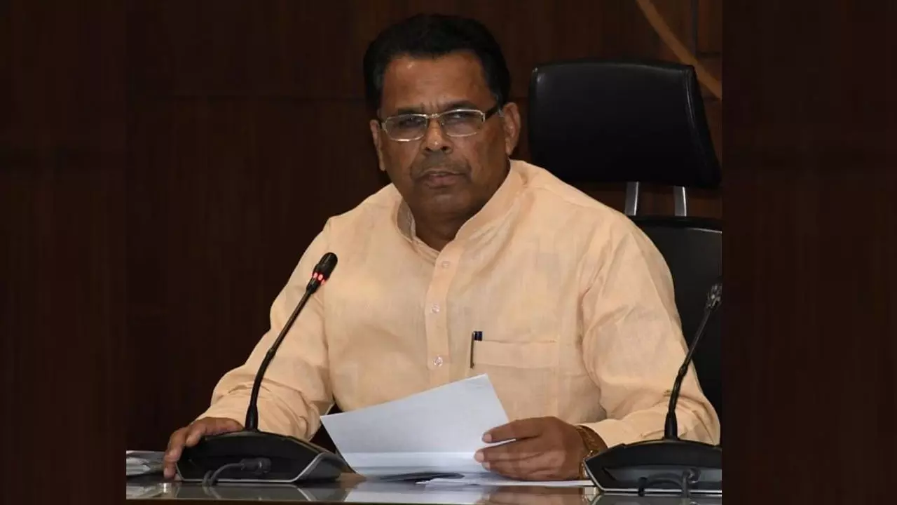 Minister Narendra Kashyap