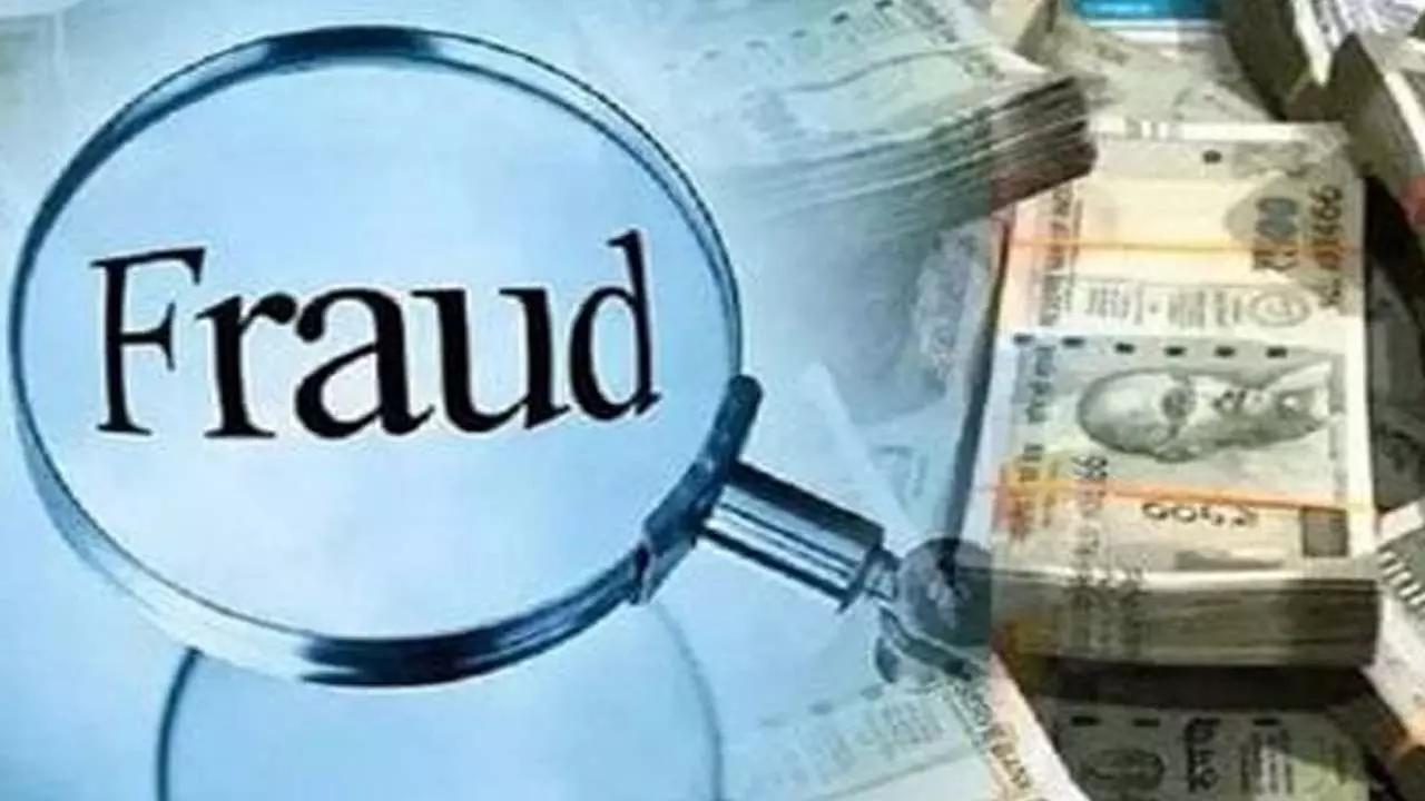 Fraud in the name of getting a job in LIC