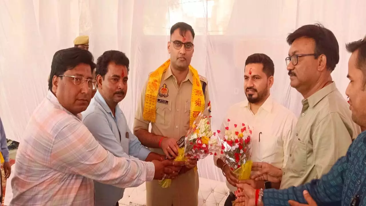 Electronic Media Journalists Welfare Association held Bhandara on Fourth Bada Mangal