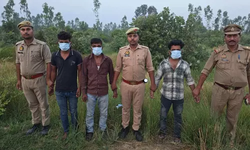 Hardoi News: पुलिस ने मुठभेड़ के बाद चार शातिर चोरों को किया गिरफ्तार, भैस चोरी कर भाग रहे थे चोर, नगदी व तमंचा बरामद