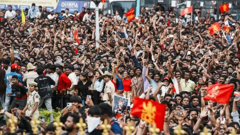 बेंगलुरु में आरसीबी की जीत का जश्न मातम में बदला, भगदड़ में 11 की मौत; विराट कोहली बोले- शब्द नहीं हैं