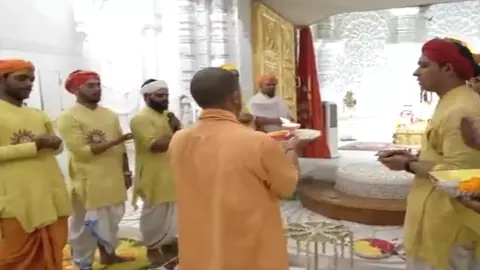 Yogi Adityanath in Ram mandir