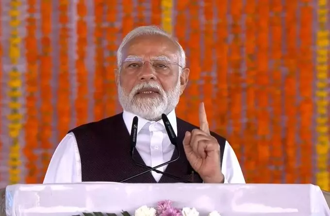Chenab Bridge Inauguration: हमारा पड़ोसी मानव विरोधी है, भारत में दंगा कराने की थी कोशिश, कटरा में बोले पीएम मोदी