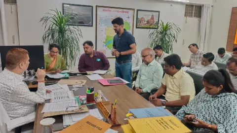 Sonbhadra : आकांक्षी ब्लाक में खराब इंडेक्स पर डीएम का एक्शन, संबंधित अधिकारियों को भेजा नोटिस