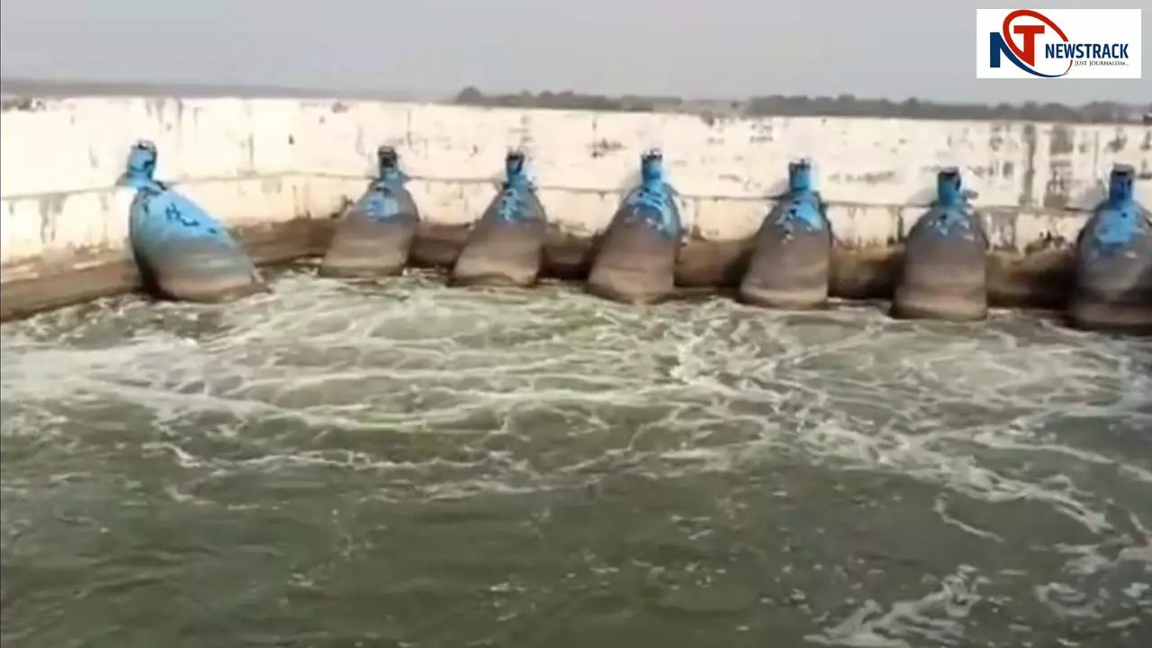 Two Friends Drowned to Death in Pump Canal News in Hindi