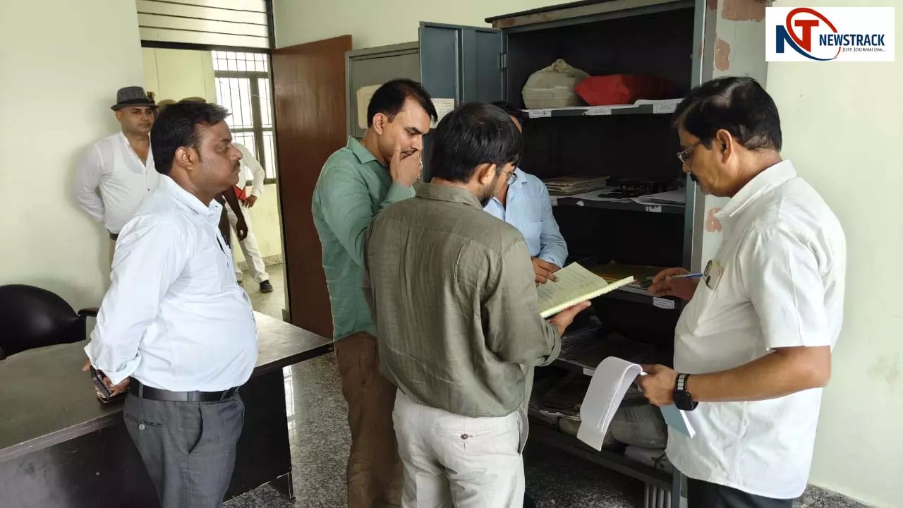 DM inspection Naugarh tehsil improvement of work resolution of public problems News in hindi