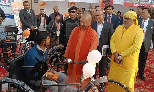 समाज के अंतिम पंक्ति तक पहुंचने का प्रयास: योगी सरकार की योजना बनी पुनर्वास का सशक्त माध्यम, 1046 दिव्यांगों को मिला रोजगार