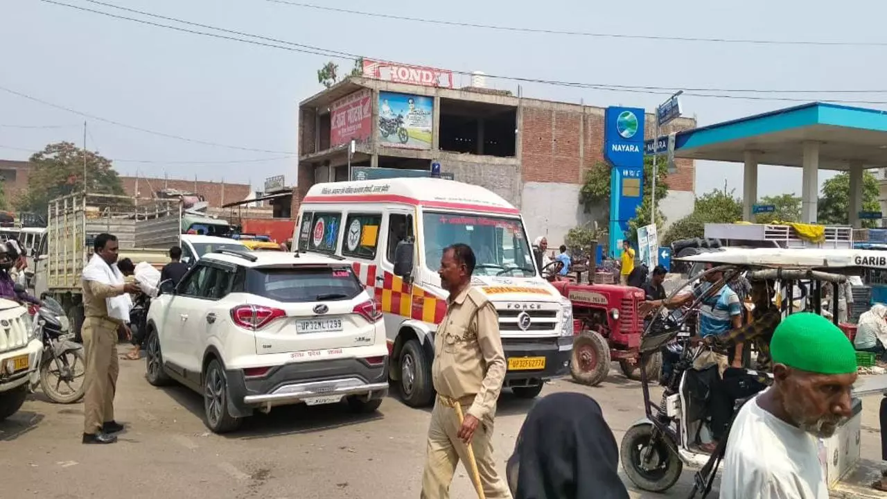 Unnao road jam