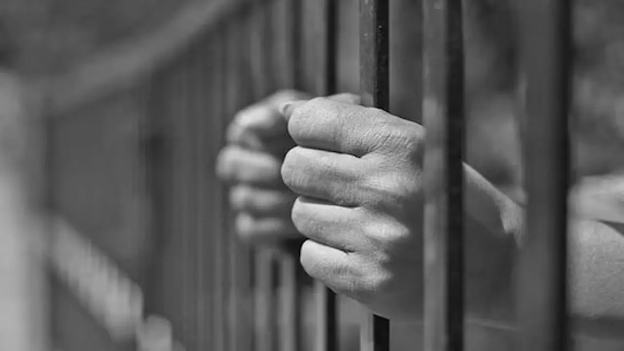 Chandauli News: ऑपरेशन कन्विक्शन: चंदौली पुलिस की प्रभावी पैरवी से 20 साल पुराने मामले में दोषियों को मिली सजा