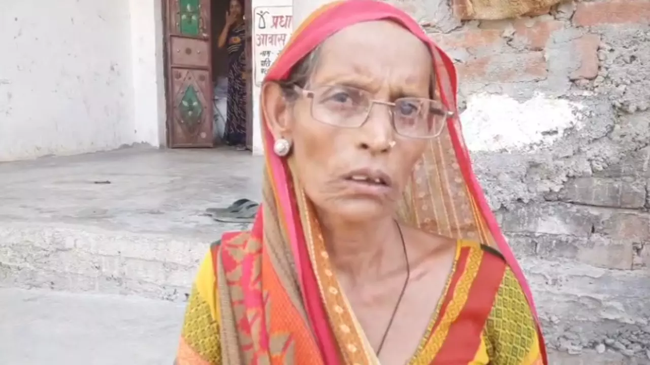 Raebareli News:  सलोन पुलिस पर थर्ड डिग्री टॉर्चर का आरोप, चोरी के आरोपी की हालत गंभीर, पिता की सदमे से मौत