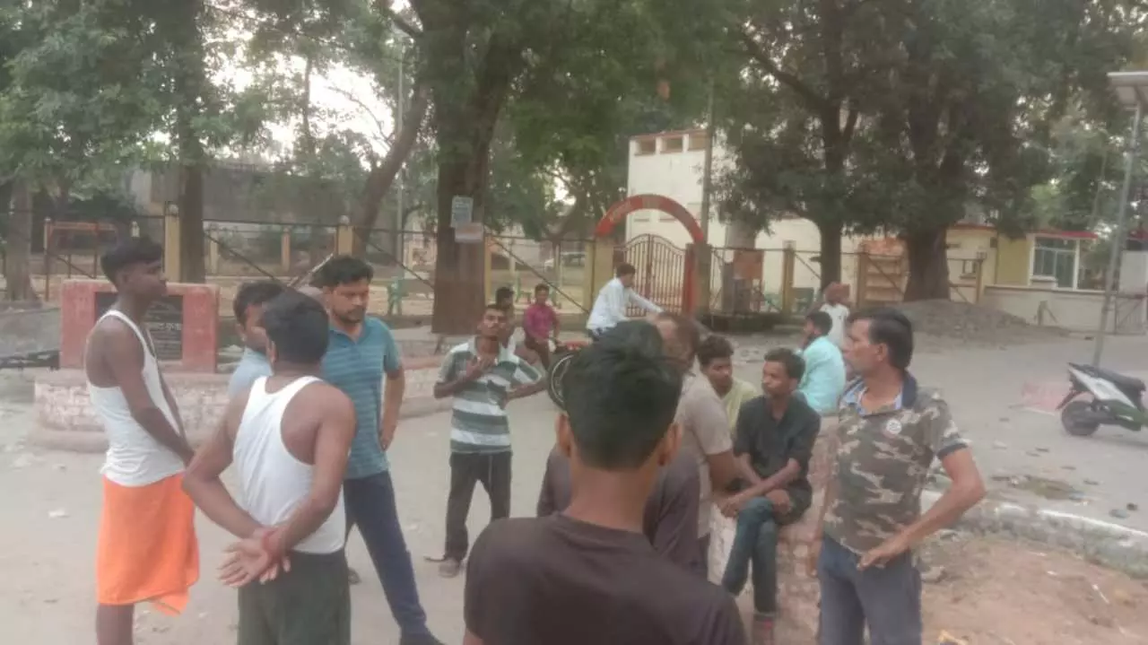 Barabanki News: सुबह की सैर बनी काल, तेज रफ्तार पिकअप ने तीन बच्चियों को रौंदा,एक की मौत, दो घायल