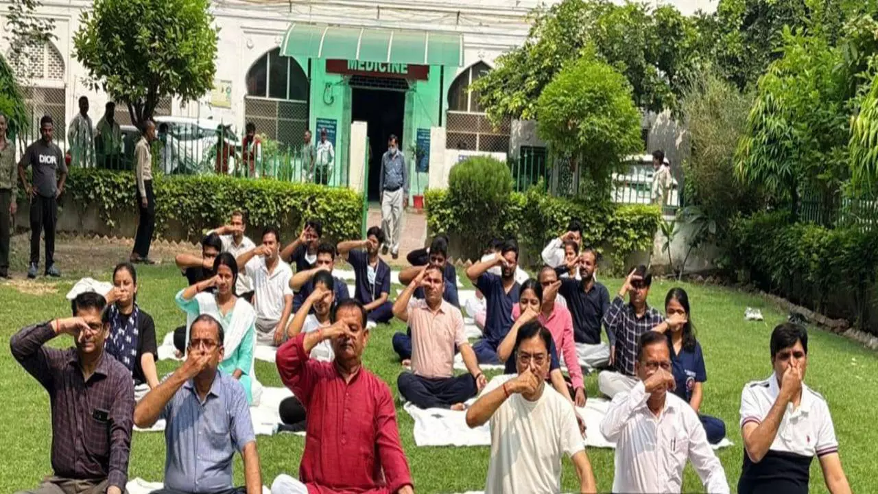 Yoga program in KGMU