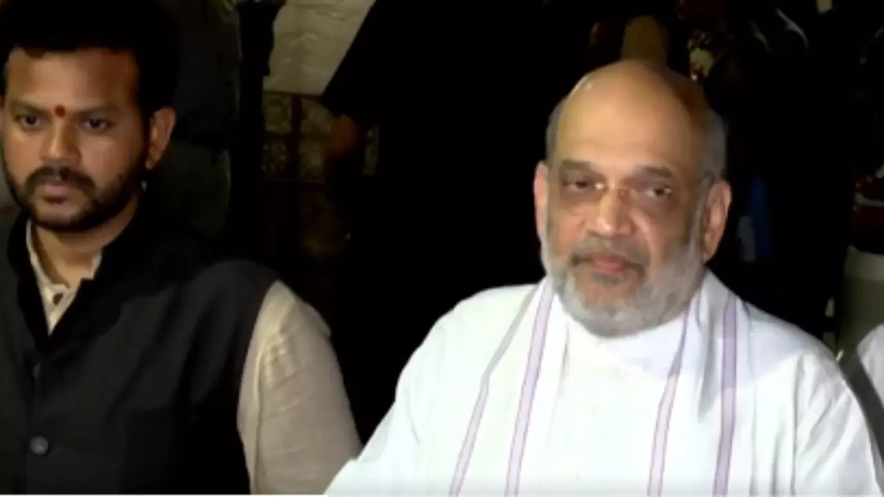 बचाव का नहीं मिला मौका... क्रैश स्थल पर पहुंचे गृह मंत्री अमित शाह, बोले- DNA टेस्ट के बाद ही होगी मृतकों की आधाकारिक घोषणा