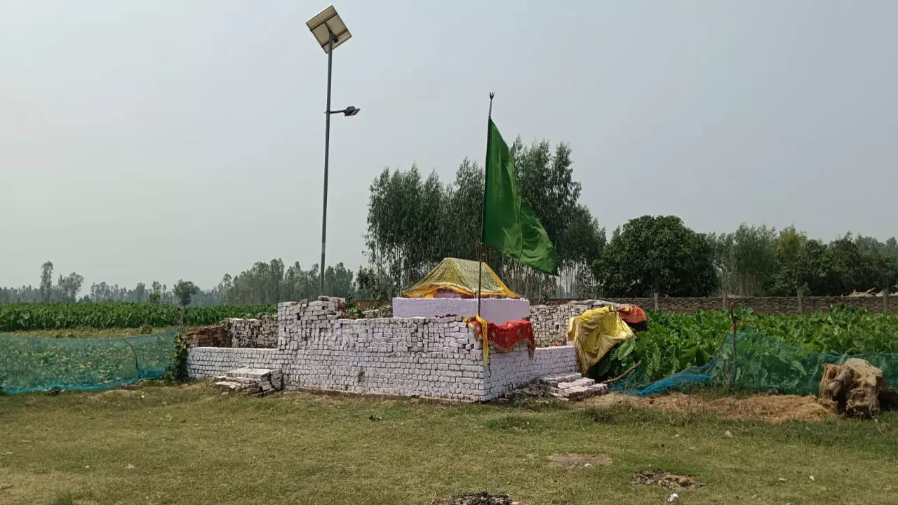 Barabanki News: बाराबंकी में सय्यद शकील शाह बाबा का उर्स रद्द, पिछले साल की मारपीट के चलते प्रशासन ने नहीं दी अनुमति