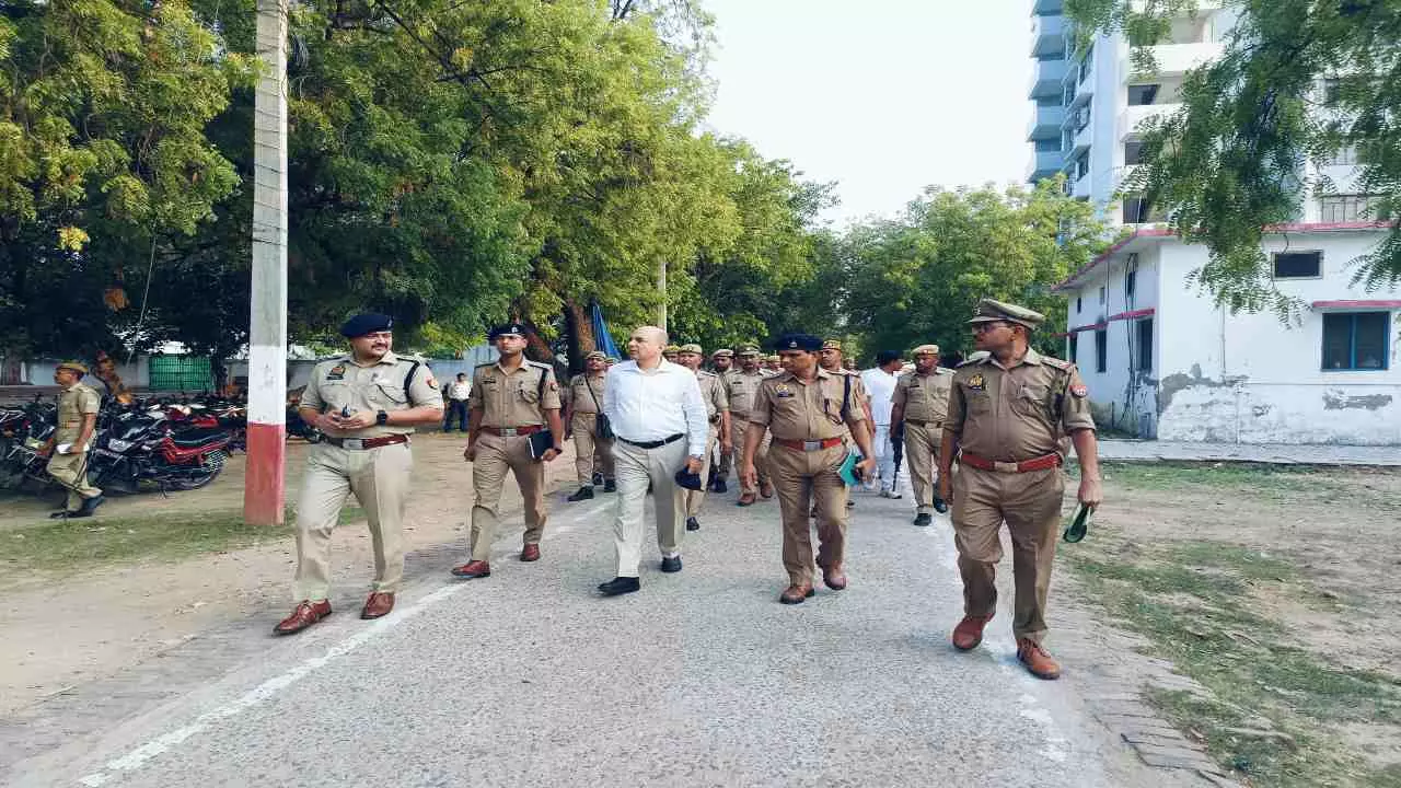 Banda News: ADG ज्योति नारायण ने बांदा में जांची 842 आरक्षियों के प्रशिक्षण की तैयारी, घूम-घूमकर लिया जायजा