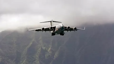 जिस Boeing कंपनी का विमान हुआ क्रैश उससे भारतीय वायुसेना बड़े पैमाने पर खरीदती है हथियार, जानें कौन-कौन से हैं रक्षा उपकरण