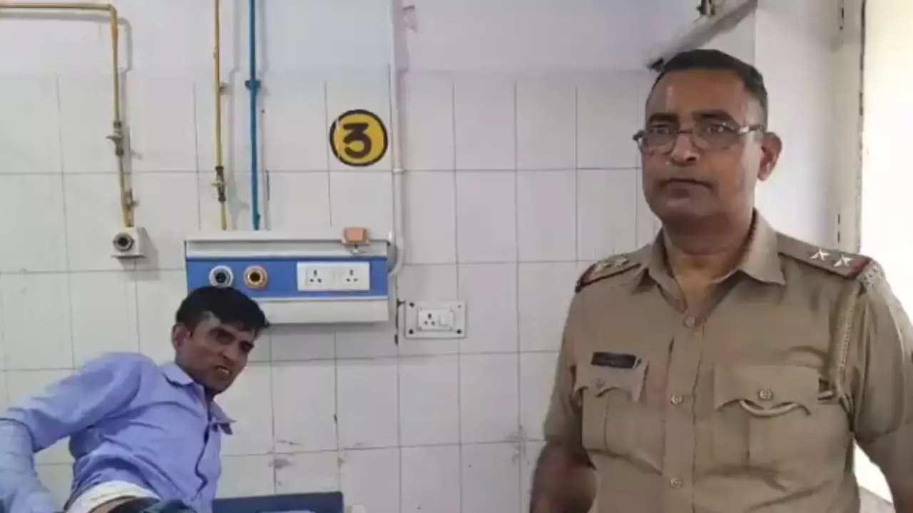Moradabad News: मुरादाबाद में रेप पीड़िता पर दिनदहाड़े फायरिंग, गैंगस्टर ललित कौशिक से जुड़ रहा है मामला
