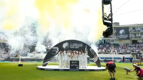 भारत को बड़ा झटका! अब भी इंग्लैंड में ही होंगे WTC फाइनल, BCCI को करना होगा 8 साल इंतजार भारत को बड़ा झटका! अब भी इंग्लैंड में ही होंगे WTC फाइनल, BCCI को करना होगा 8 साल इंतजार