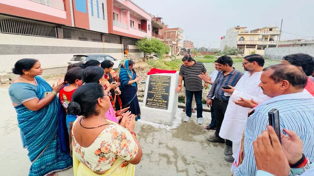 Municipal Corporation Chairperson Shweta Bhanu Mishra inaugurates newly constructed road in PD Nagar