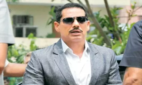 खतरे में Gandhi Family? लंदन वाला बंगला और गांधी परिवार का दामाद: प्रियंका गांधी के पति रॉबर्ट वाड्रा पर फिर ED की नजर, नए समन के पीछे क्या है पूरा खेल?