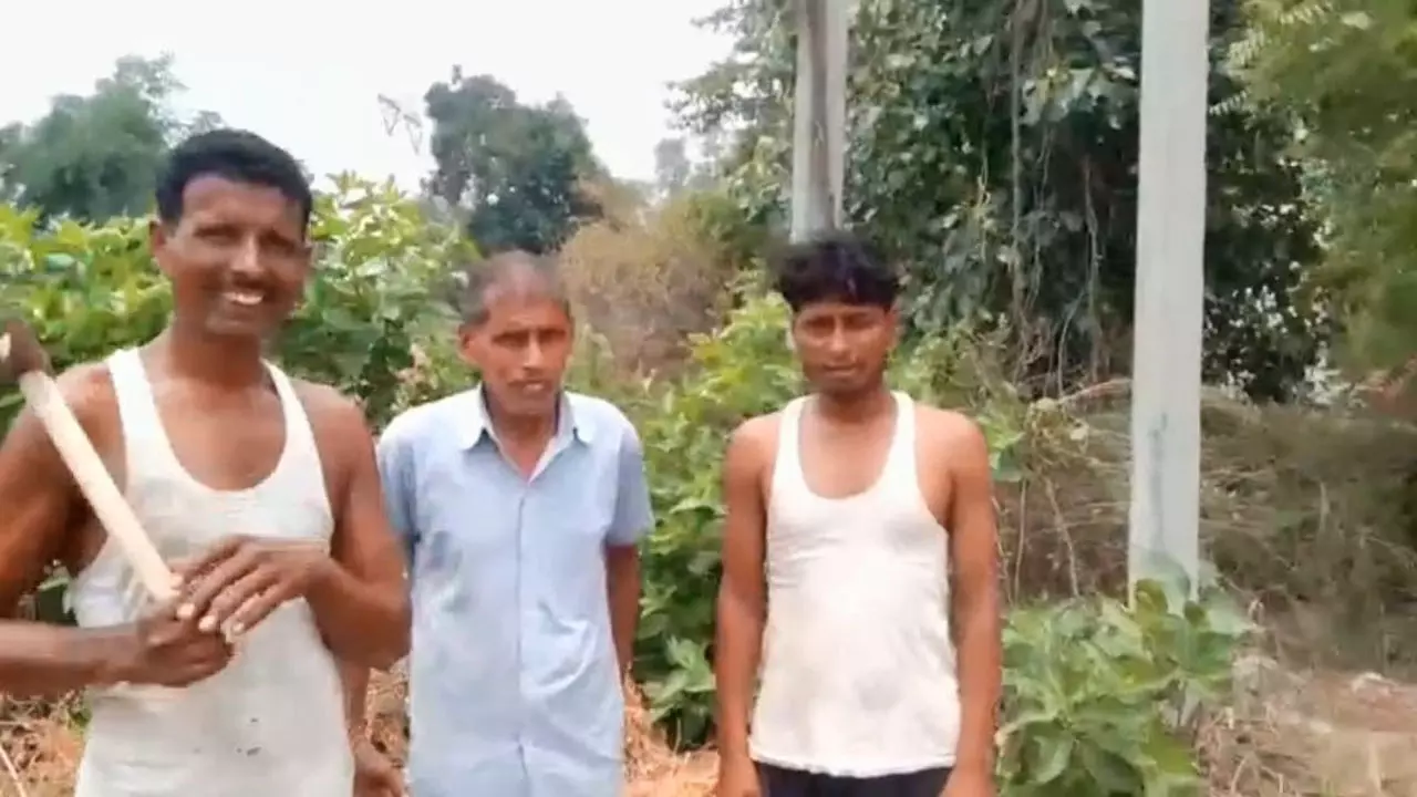 Unnao News: विकास की रोशनी मे भोलाखेड़ा गांव अँधेरे मे,10 दिन से बिजली गुल, 43 डिग्री तापमान में ग्रामीण बेहाल