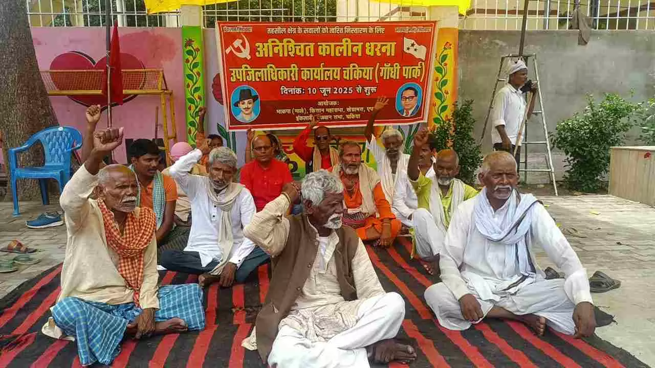 Chandauli News: भूख हड़ताल की धमकी से हिली तहसील! लोकतंत्र की खैर नहीं अगर प्रशासन रहा ढीठ