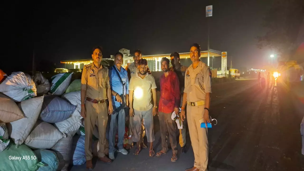 Sonbhadra News: अफीम से जुड़ी तस्करी के रैकेट का भंडाफोड़, झारखंड से लाई जा रही 1.81 करोड़ की डोडा पोस्त बरामद, दो गिरफ्तार