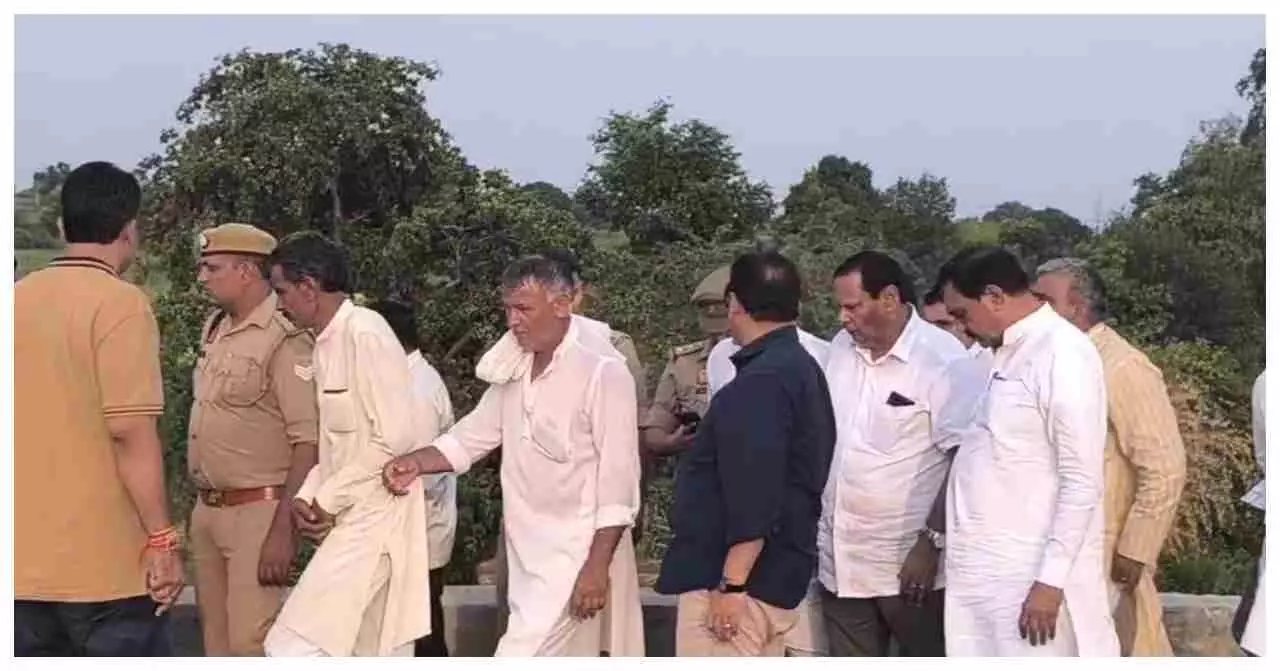 Baghpat News: बागपत के रमाला क्षेत्र में संदिग्ध परिस्थितियों में लगातार हो रही मौतों से हड़कंप, स्वास्थ्य विभाग सतर्क, जल शक्ति मंत्री ने किया गाँव का दौरा