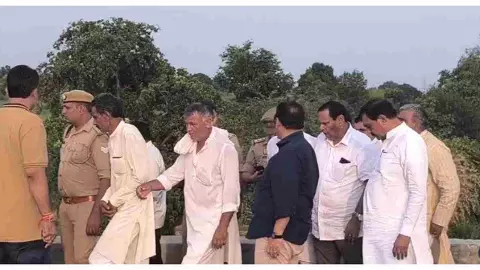 Baghpat News: बागपत के रमाला क्षेत्र में संदिग्ध परिस्थितियों में लगातार हो रही मौतों से हड़कंप, स्वास्थ्य विभाग सतर्क, जल शक्ति मंत्री ने किया गाँव का दौरा