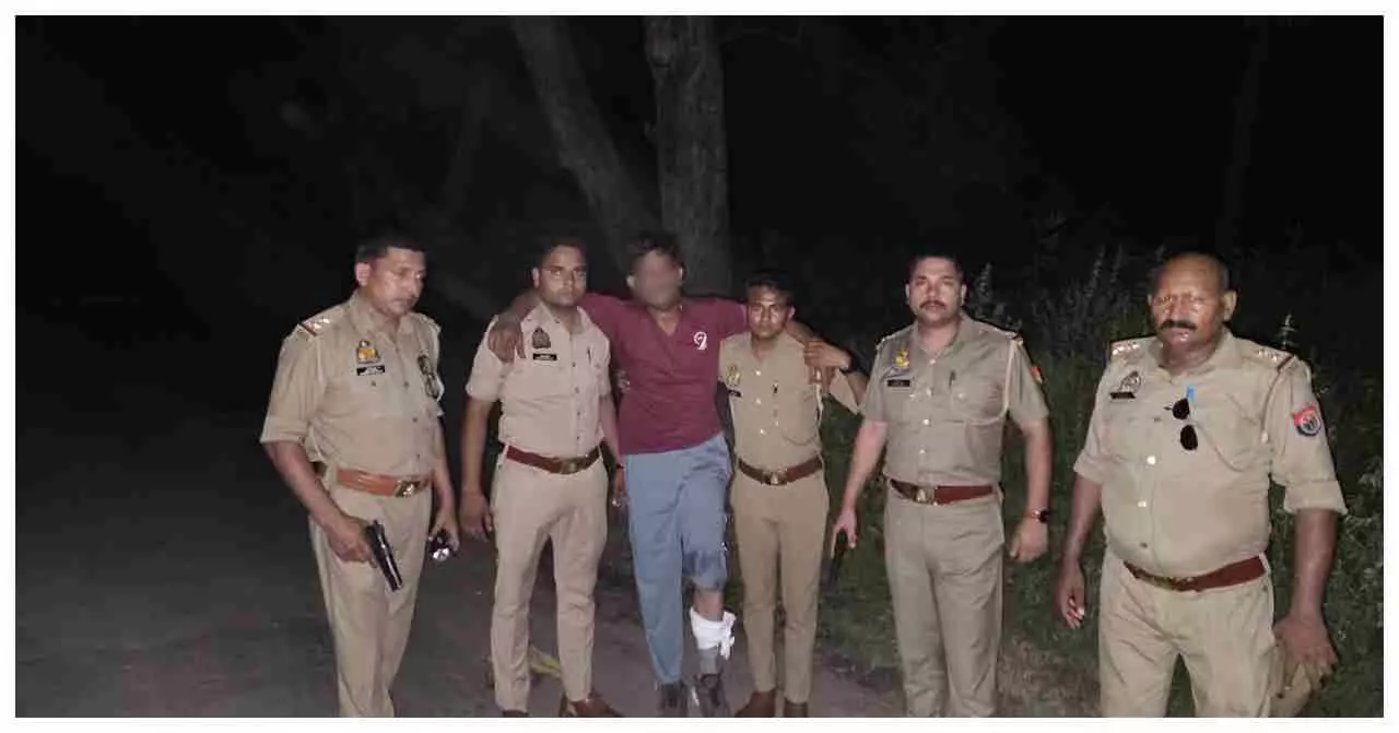 Hapur News:  25 हजार के इनामी बदमाश से पुलिस की मुठभेड़, गैंगस्टर एक्ट में था बदमाश वांछित